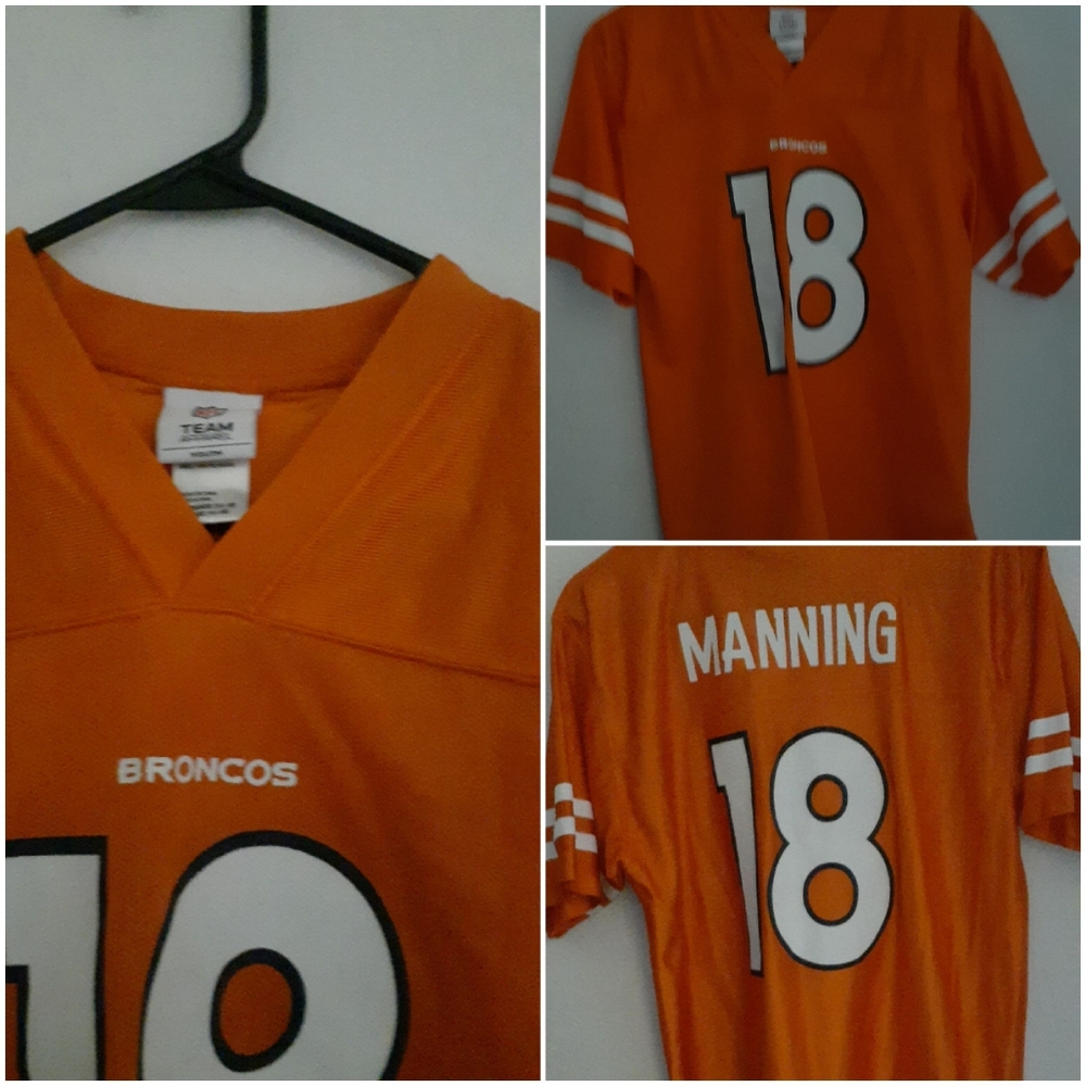 2/25.00:NFL jersey shirt for men and women( Unisex)